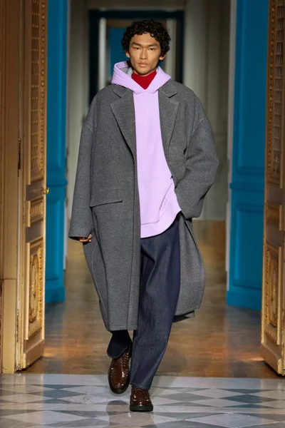 Look 22
